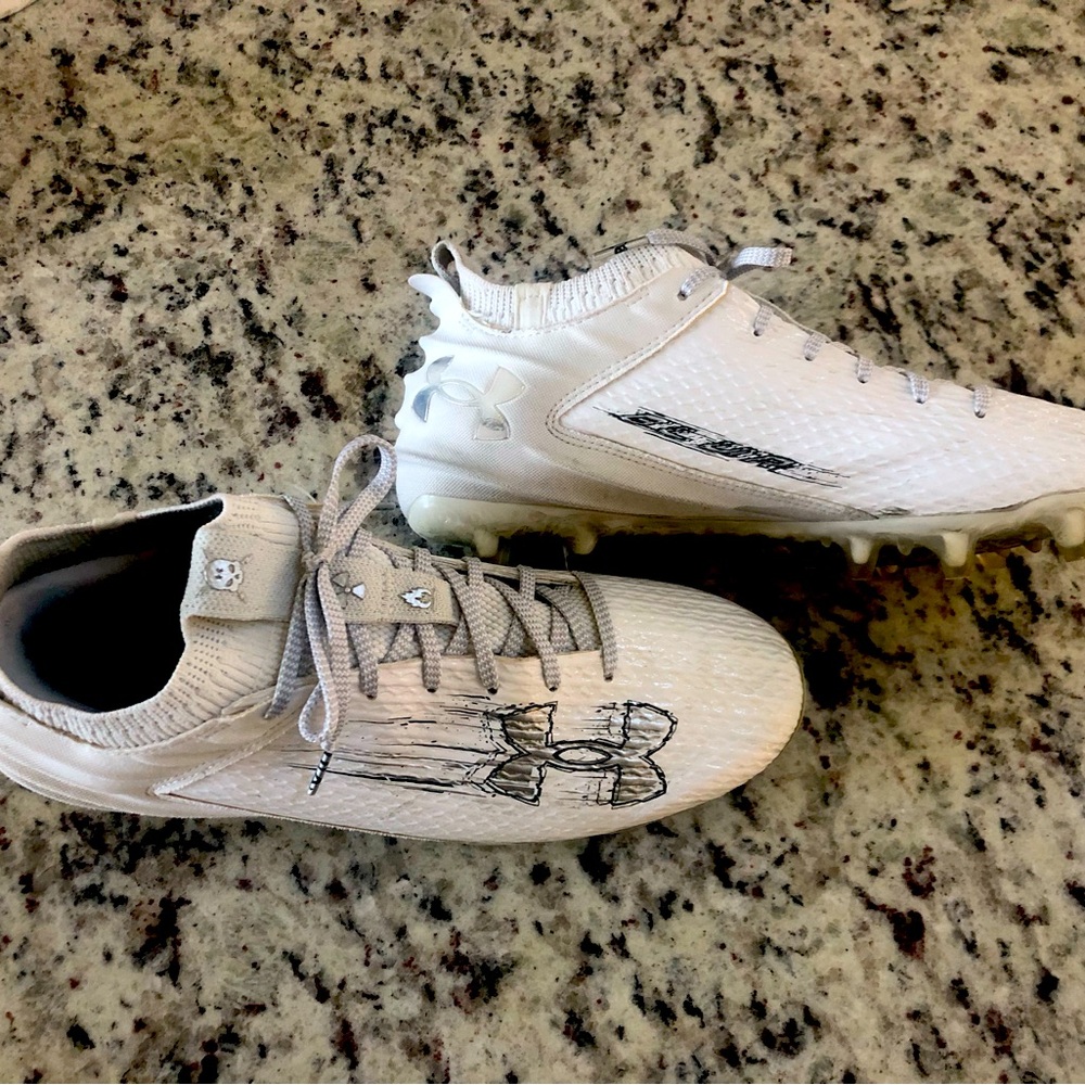 Men’s 2024 Under Armour Blur 2.0 Football Cleats